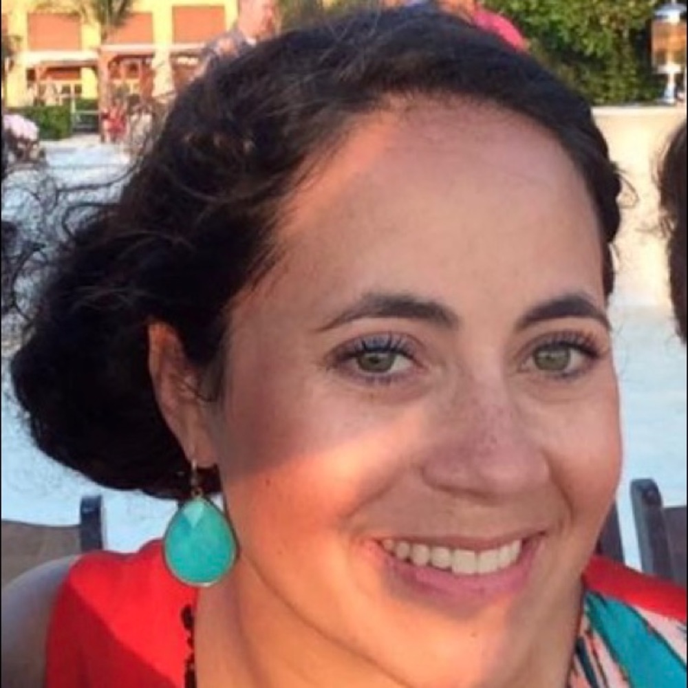 Meet your Posher, Crystal
